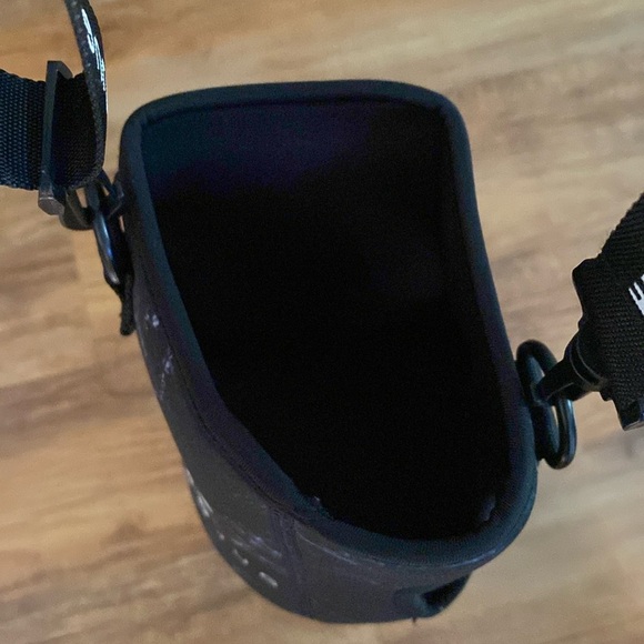 Hydro jug black & white marble sleeve cozie - Picture 7 of 7